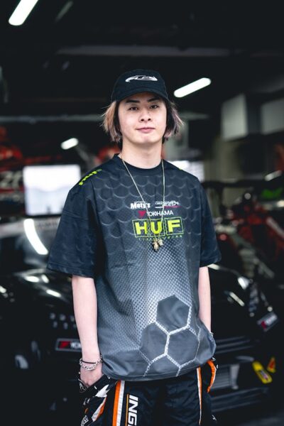 HUFコラボピットシャツ
