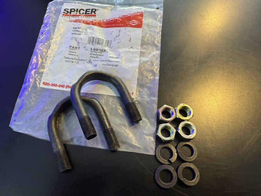 SPICER製　U-BOLT　KIT