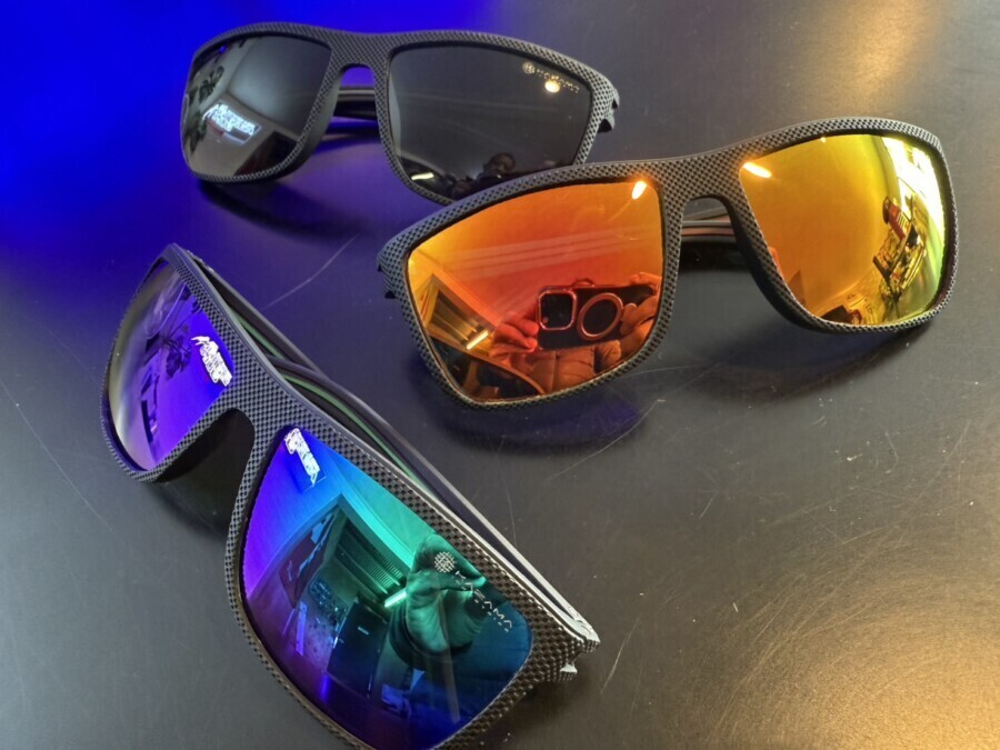 偏光レンズサングラス